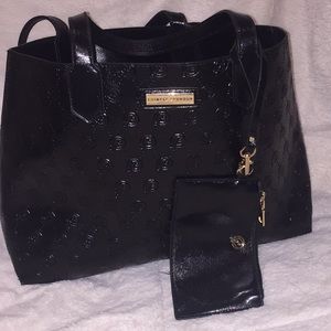 Chinese laundry tote